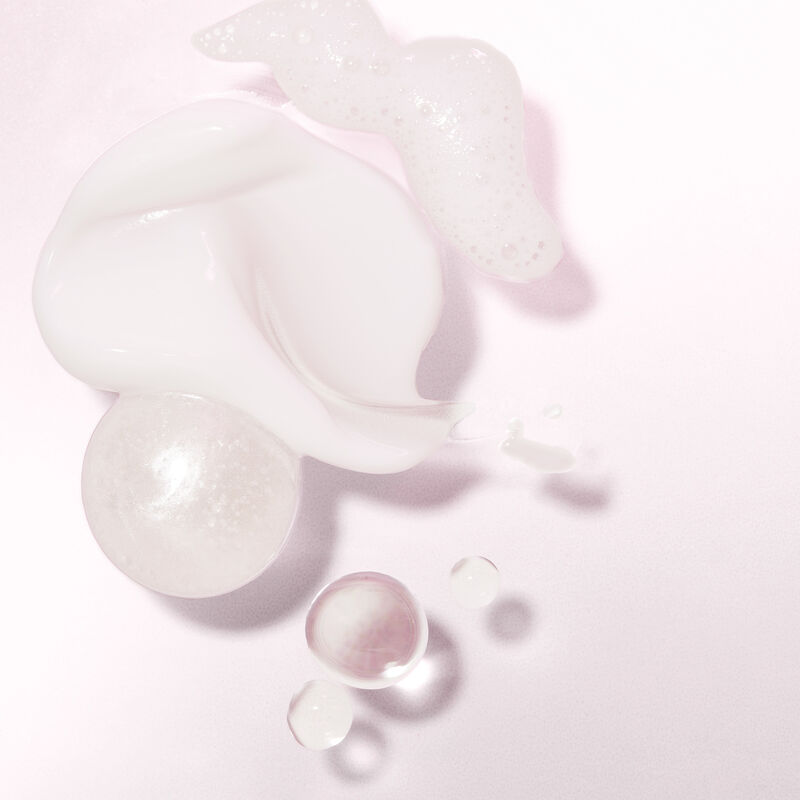 Macro shot showing textures of each product in the Mary Kay Hydrating Go Set, highlighting textures